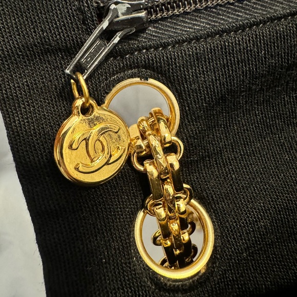 Chanel 2.55 Medium Classic Vintage Reissue Chain Jersey Double Flap Bag - Picture 9 of 16